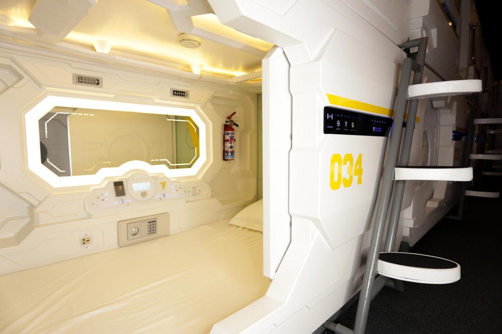 The Yellow Capsule Cancun Close To Airport Kültér fotó