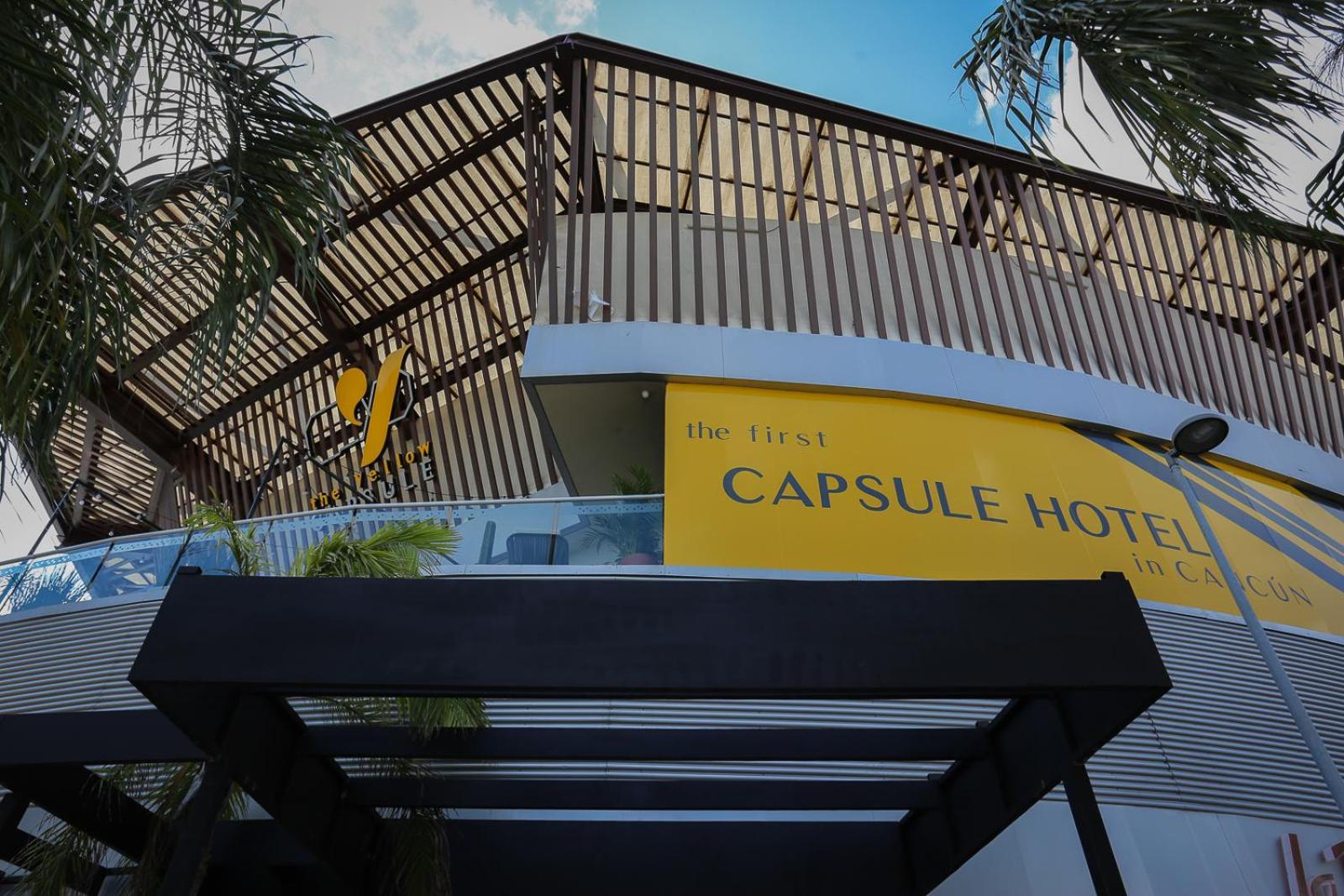 The Yellow Capsule Cancun Close To Airport Kültér fotó