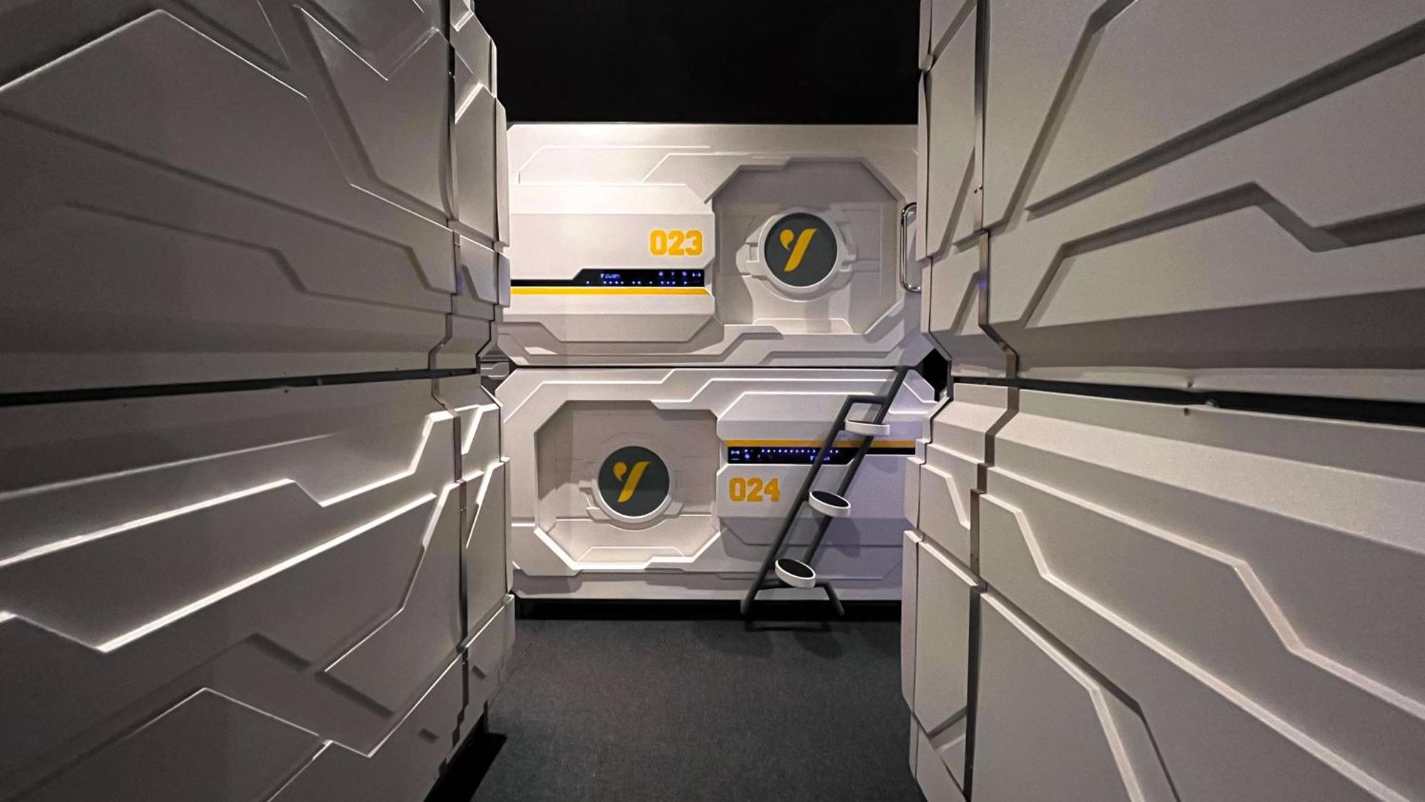 The Yellow Capsule Cancun Close To Airport Kültér fotó